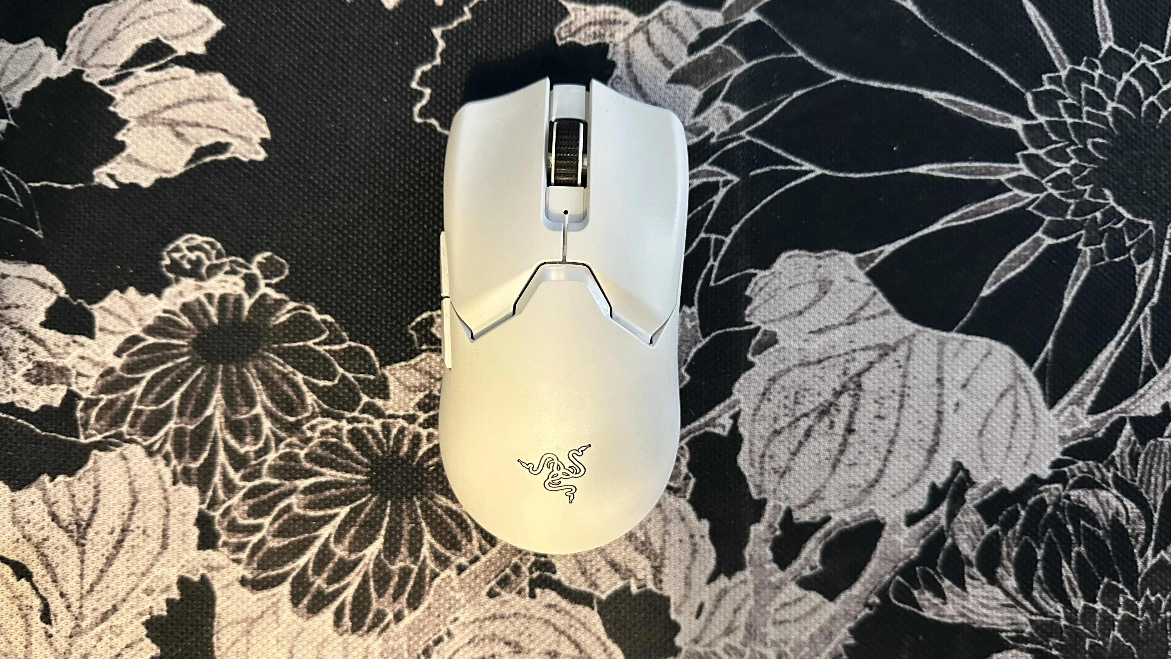 Razer Viper Ultimate (white)